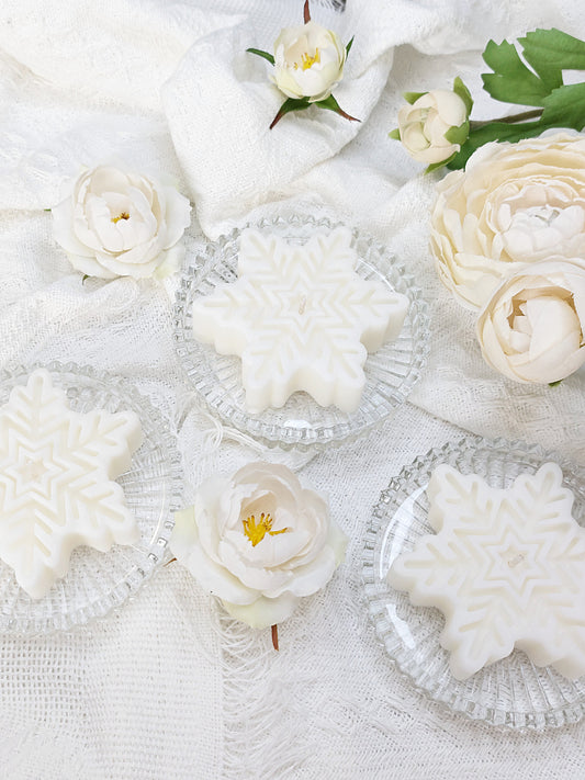 Miriše na bijeli Božić sojina svijeća ❄️✨